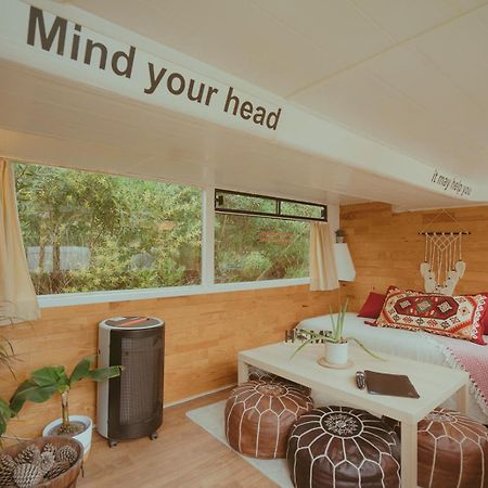 The Amazing Inacio Bus Converted Home Сінтра Екстер'єр фото