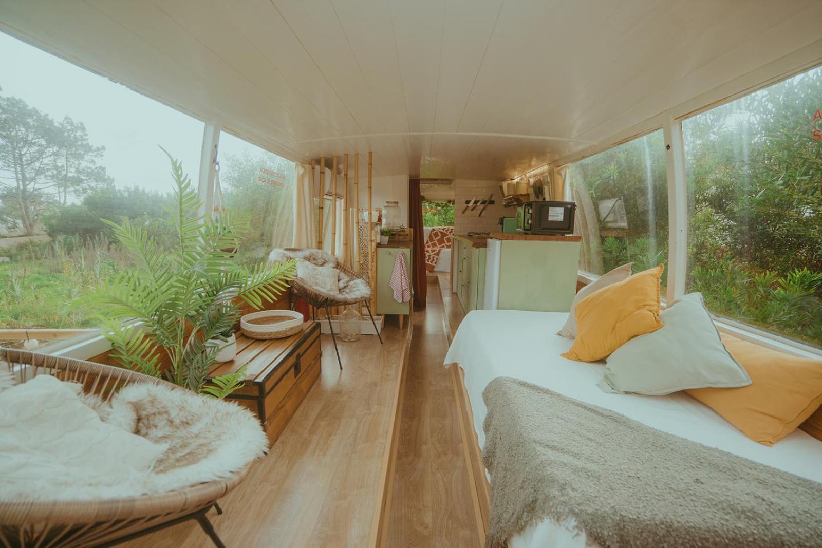 The Amazing Inacio Bus Converted Home Сінтра Екстер'єр фото