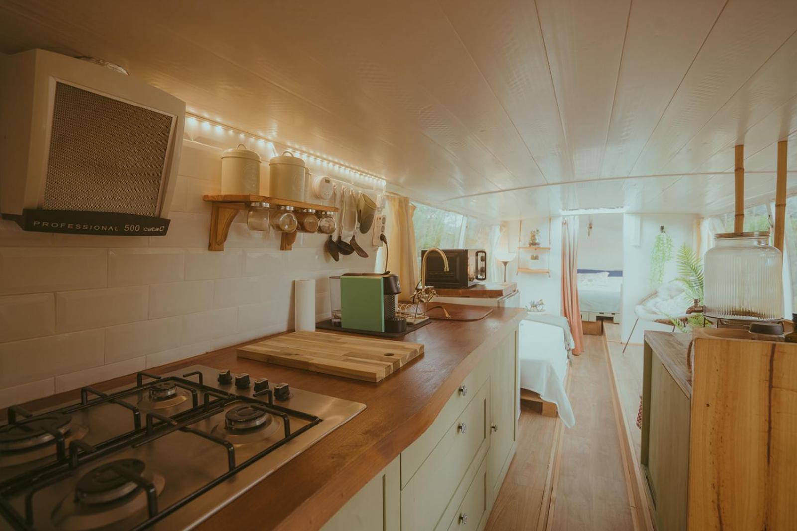 The Amazing Inacio Bus Converted Home Сінтра Екстер'єр фото